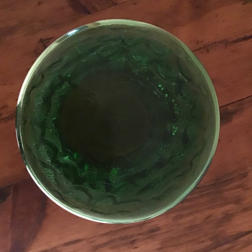 Elegant Green Textured Glass Vase - Picture 4 of 4
